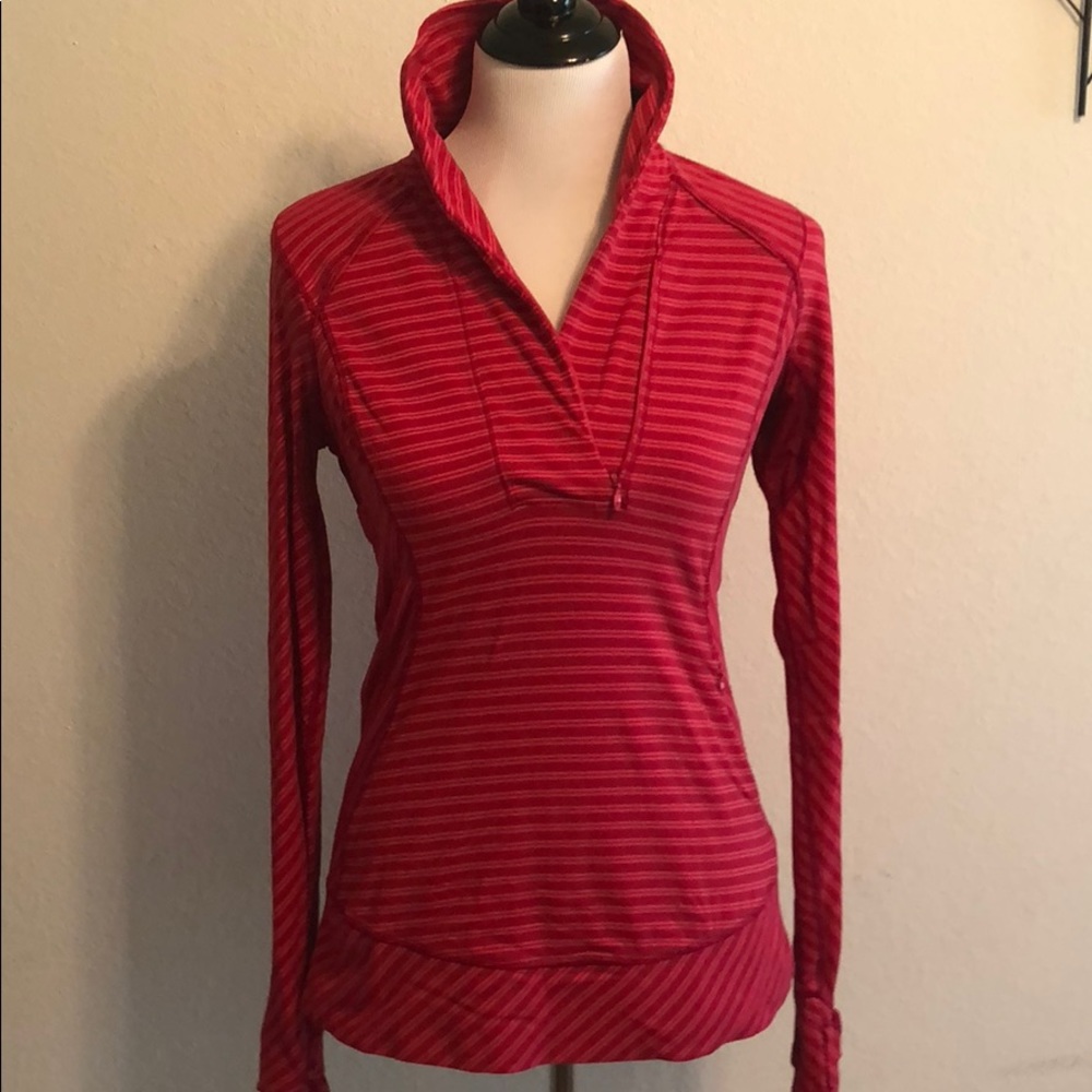 Lululemon think fast pull over